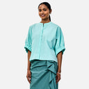 Blusa corta y amplia minimalista - CKS