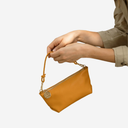 Cartera mano naranja