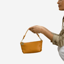 Cartera mano naranja