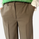 Pantalón recto camel