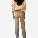 Pantalón beige efecto varillado