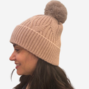Gorro rosa pompón