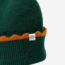 Gorro de tricot con detalle en contraste
