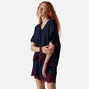 Blusa azul marino bordada de lino natural - DS Collection