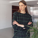 Blusa negra y verde hombreras - PAN