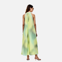 Vestido cuello halter con lazo o cinturón