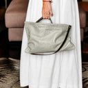 Bolso de piel tipo clutch grande asimétrico - Nothink