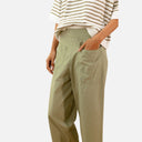Pantalón verde ancho y recto - PAN