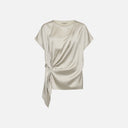 Blusa beige satinada Freequent de manga corta con detalle de nudo lateral