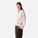 Vista lateral del jersey de punto fino crudo para mujer de PAN Producto Básico
