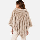 Poncho pelo con cuello - Martina K