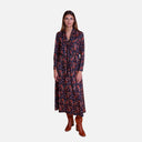 Vestido midi estampado de Studio Manna con escote en pico, bolsillos laterales y cinturón